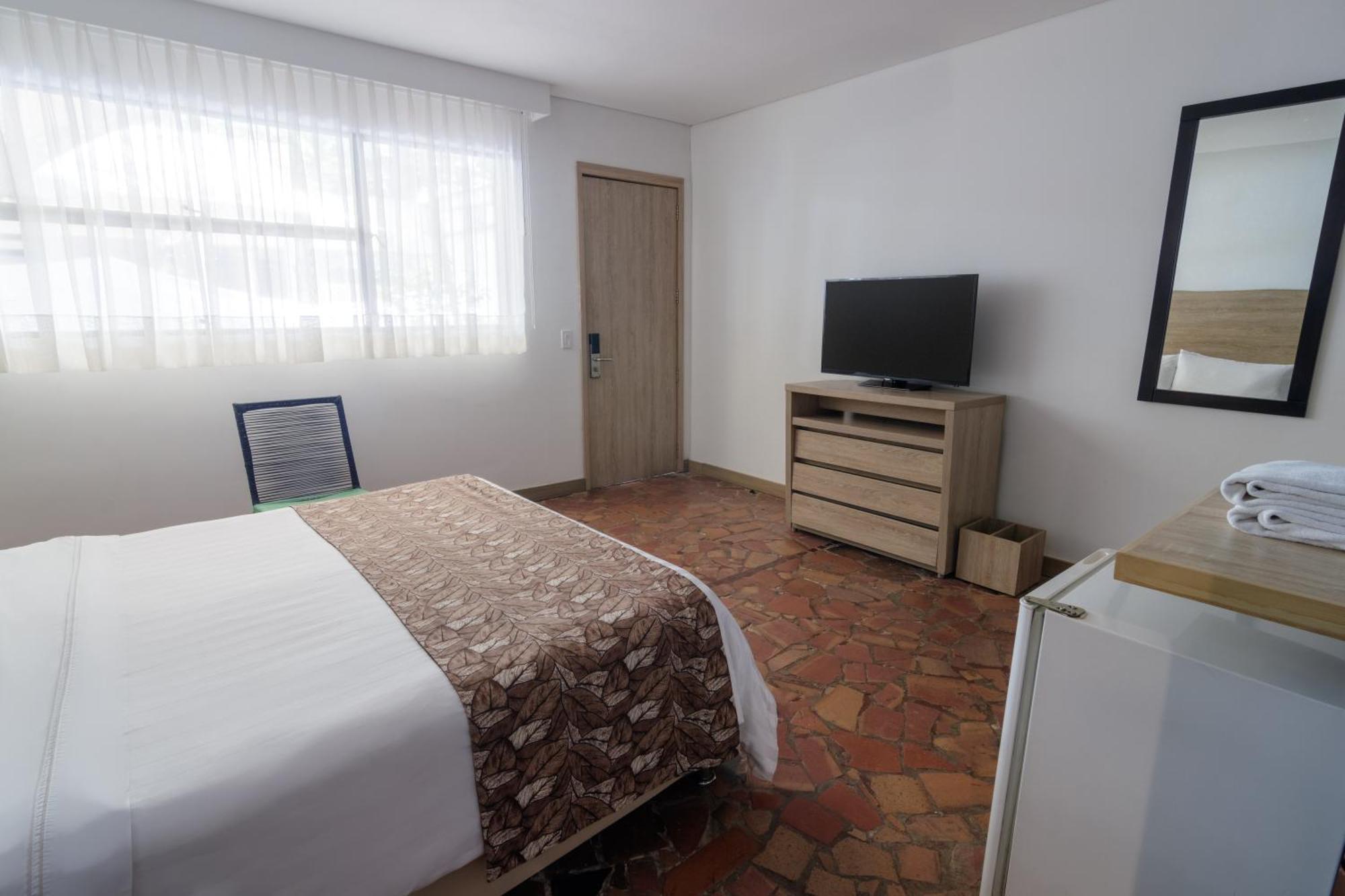 Ghl Hotel Club El Puente Girardot Eksteriør billede